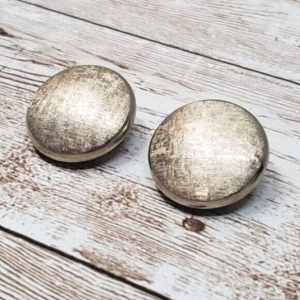 Vintage Clip On Earrings Statement Gold Tone Embossed Pattern 0.75" Circle